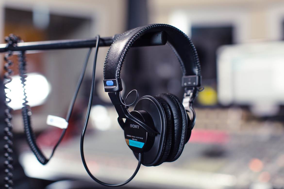 The 20 Best Studio Headphones in 2023 – Bass Head Speakers