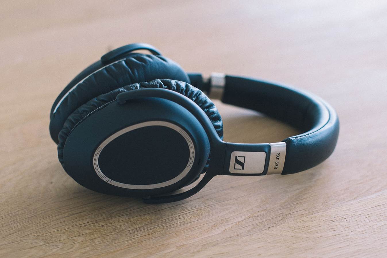 Sennheiser PXC 550 Bluetooth Noise Cancelling Headphones