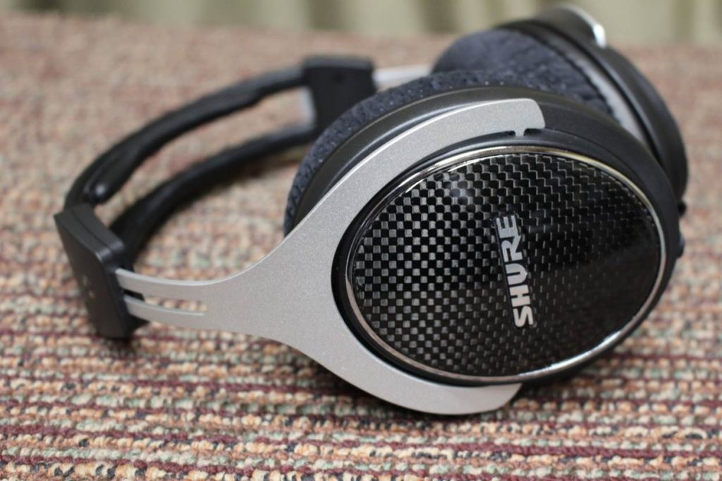 Shure SRH1540 Headphone Review – Is it worth the price?