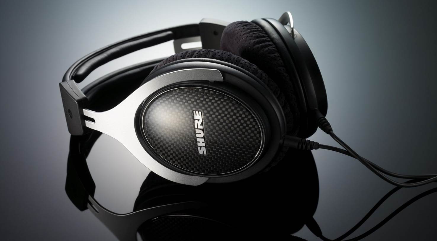 Shure SRH1540 Headphone Review – Is it worth the price?
