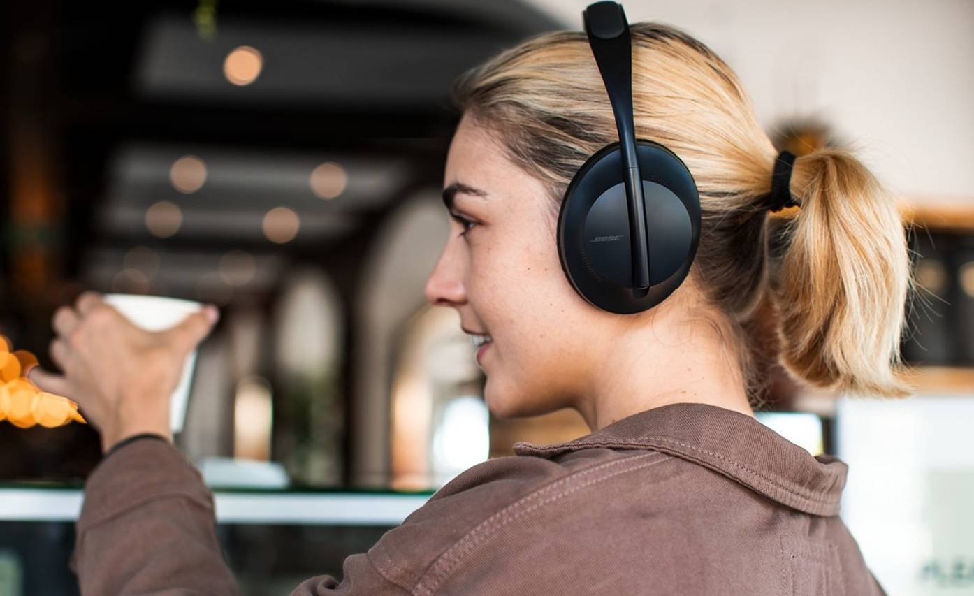 Smitsom sygdom astronomi slogan The 10 Best Noise Cancelling Headphones under $200 in 2023