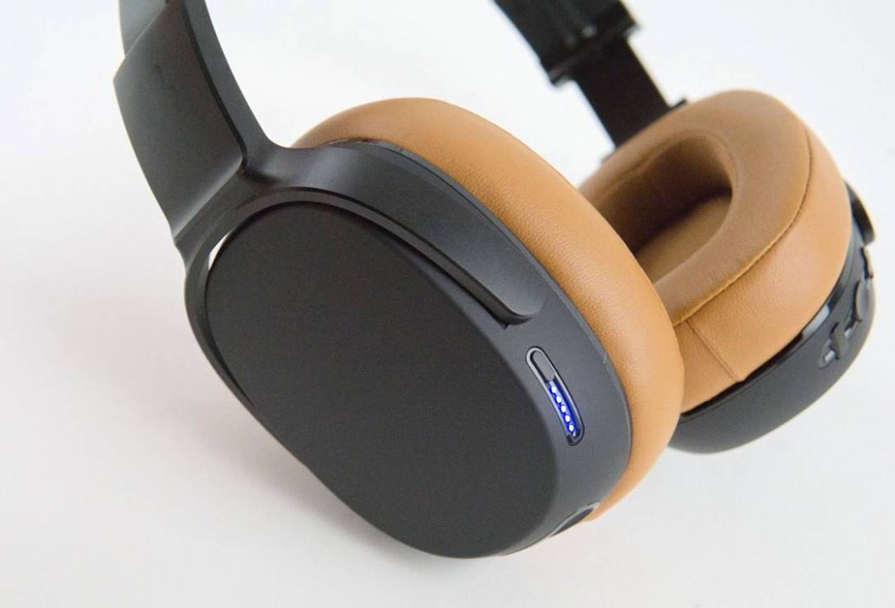The 10 Best Headphones under $300 in 2022 - Bass Head Speakers