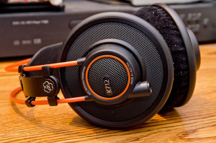AKG K712 PRO Review – Should you get these open-back headphones?